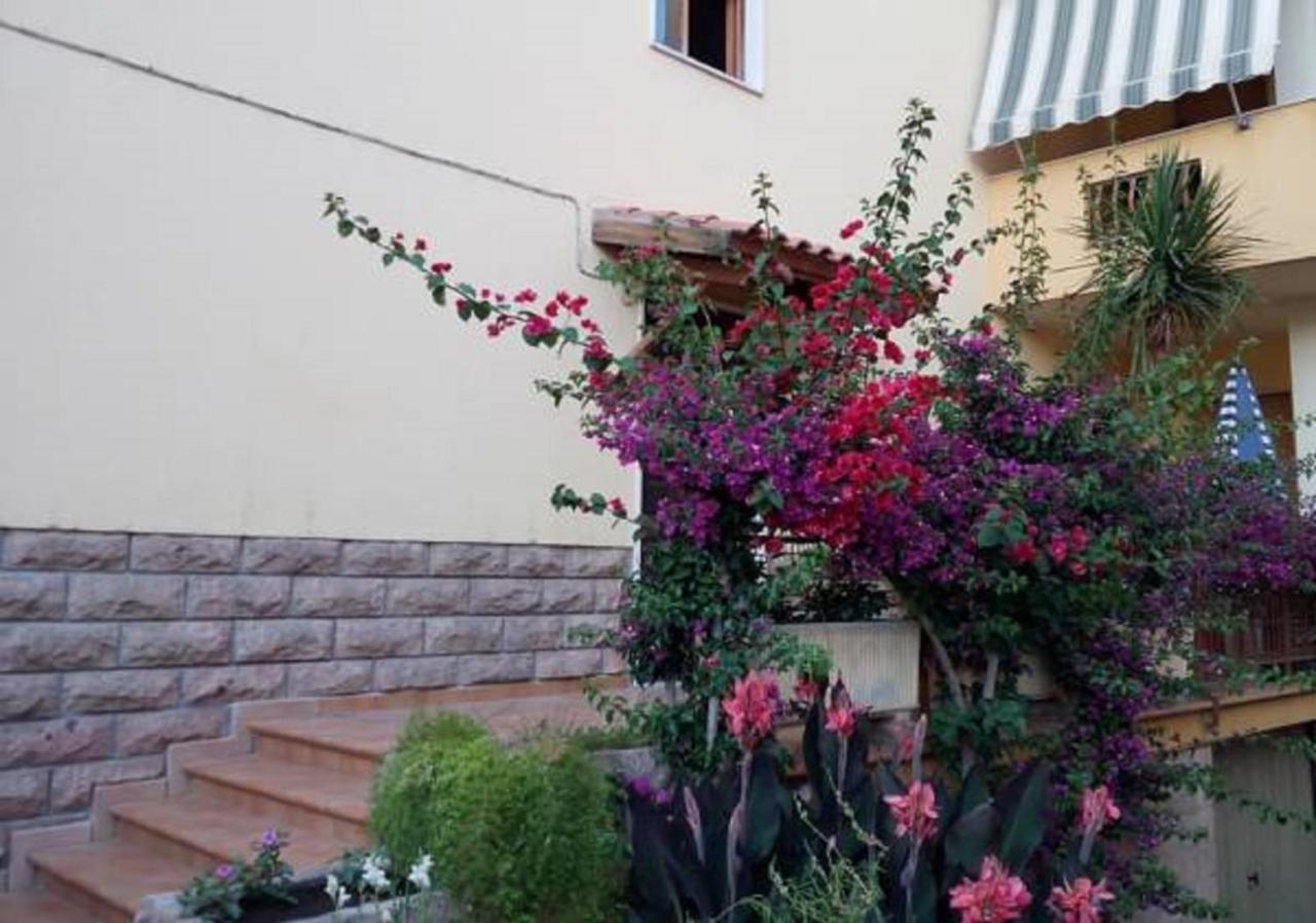 Bed and Breakfast Al Trentados Альгеро Экстерьер фото